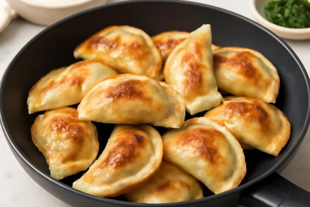 Как приготовить вкусные пельмени на сковороде: пошаговый рецепт